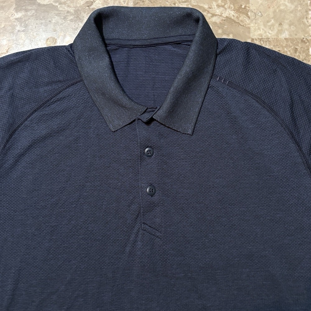 Lululemon Polo Shirt Mens Large Blue Metal Vent Tech Stretch Golf Performance
